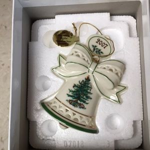 Danbury Mint Spode Christmas ornaments